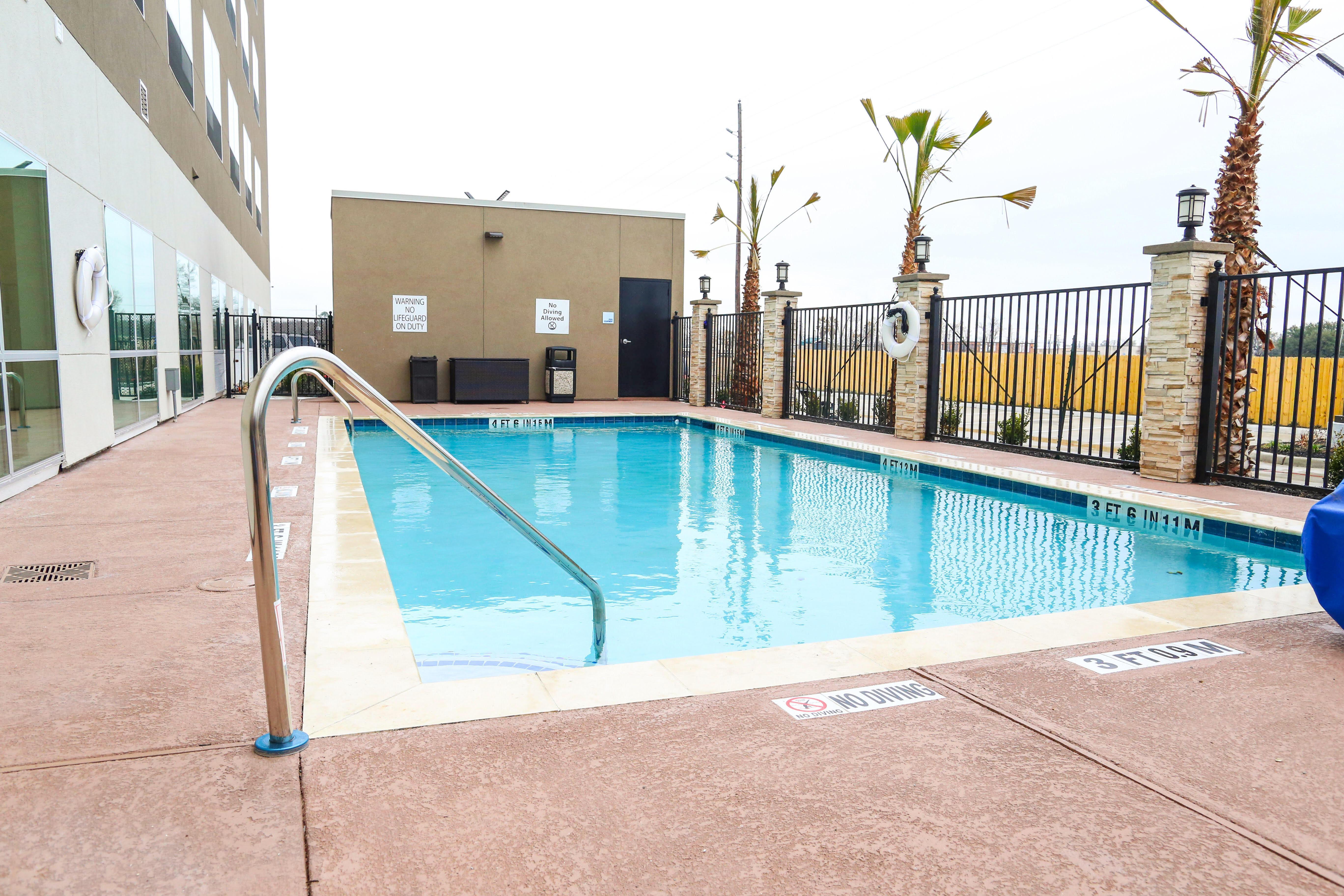 Holiday Inn Express & Suites - Houston Iah - Beltway 8, An Ihg Hotel Exterior foto